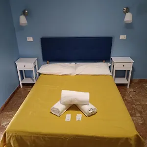 Pensión Novoli ***